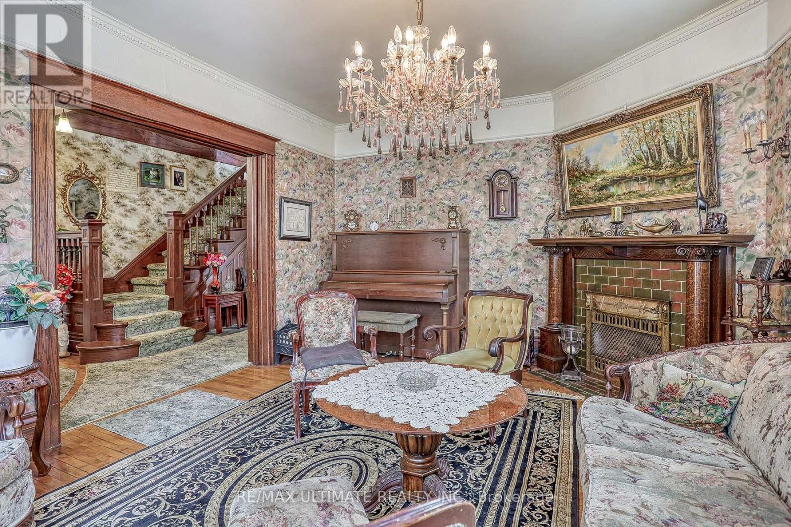 456 Manse Road, Toronto, ON - Indoor