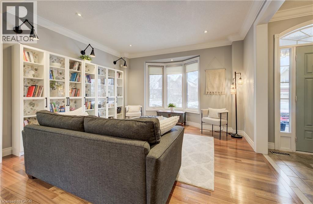 11 Tremaine Drive, Kitchener, ON - Indoor Photo Showing Living Room