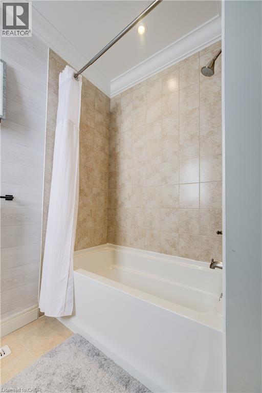 11 Tremaine Drive, Kitchener, ON - Indoor Photo Showing Bathroom