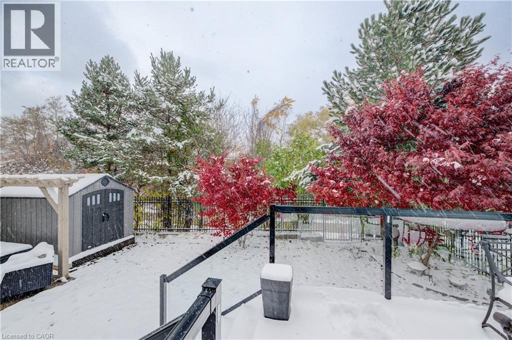 11 Tremaine Drive, Kitchener, ON - Outdoor