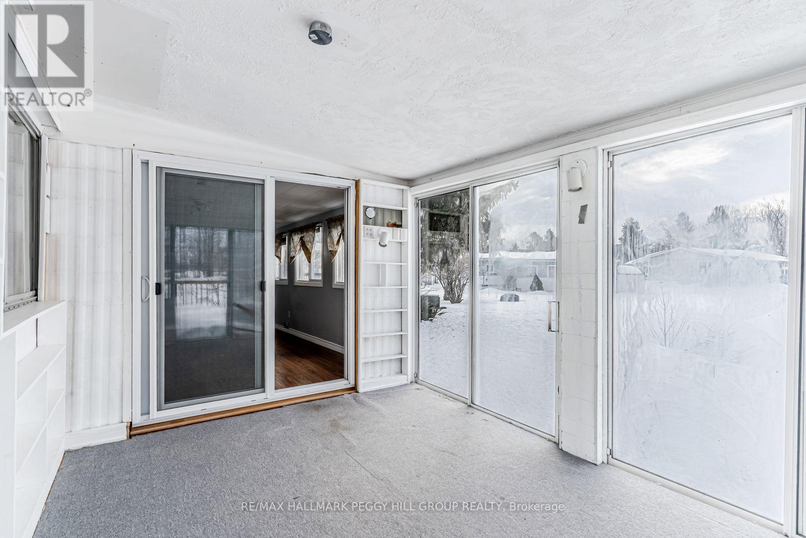 6 Hickory Court, Innisfil, ON - With Exterior