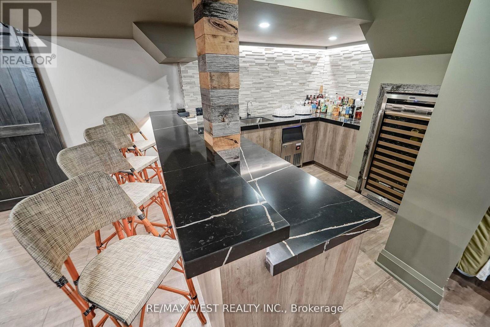 18 Wyndance Way, Uxbridge, ON - Indoor