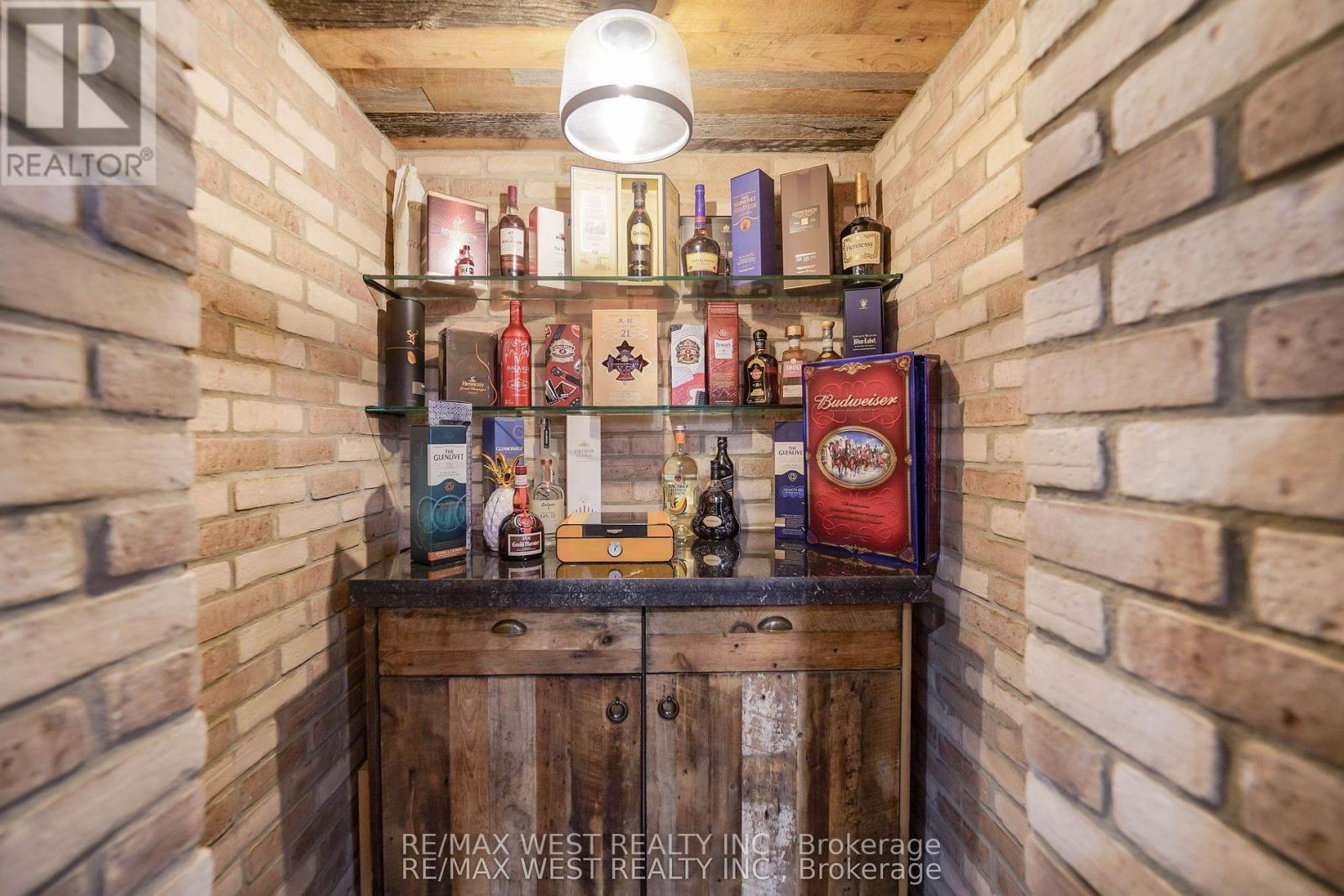 18 Wyndance Way, Uxbridge, ON - Indoor Photo Showing Other Room