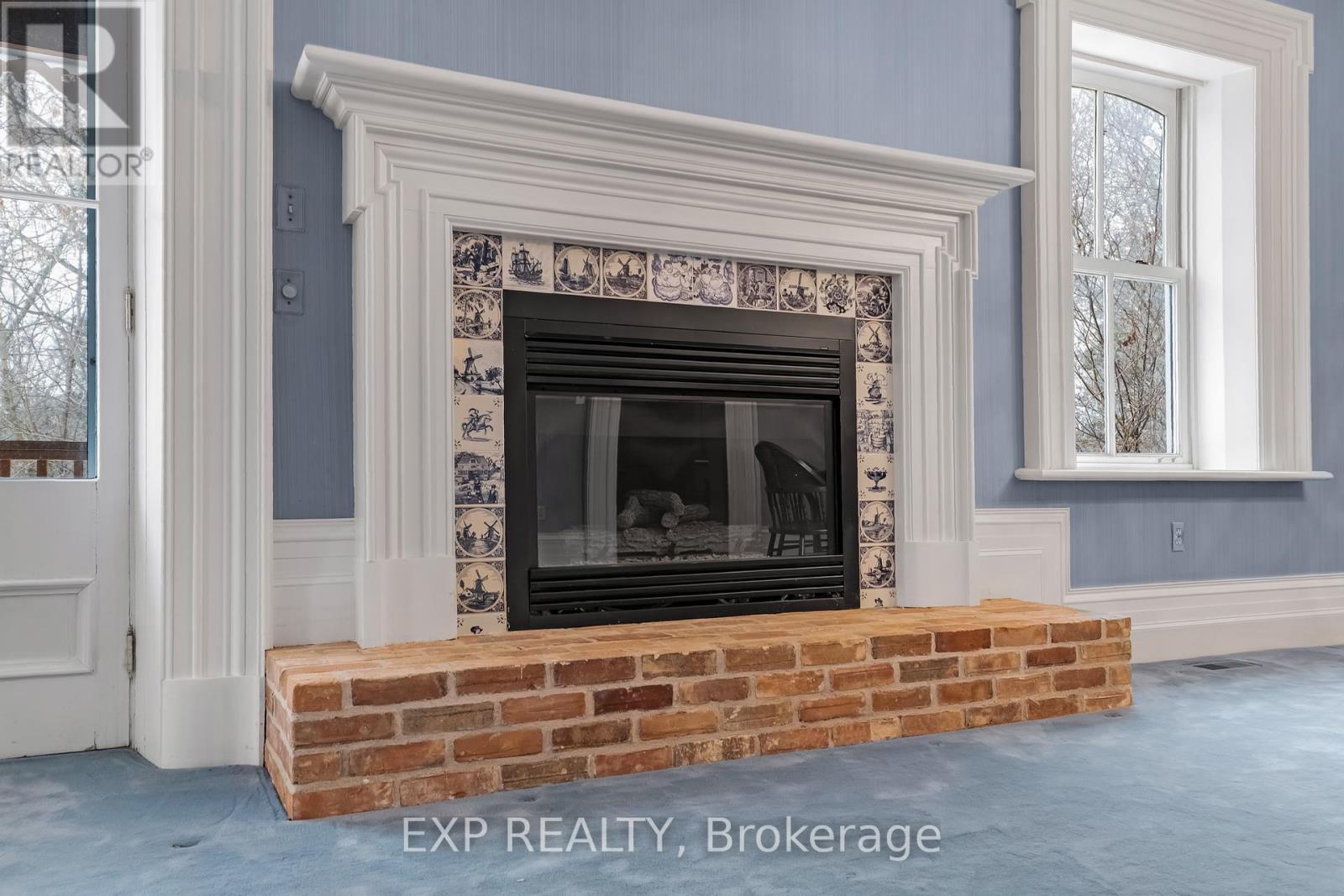 420 Kettleby Road, King, ON - Indoor Photo Showing Living Room With Fireplace