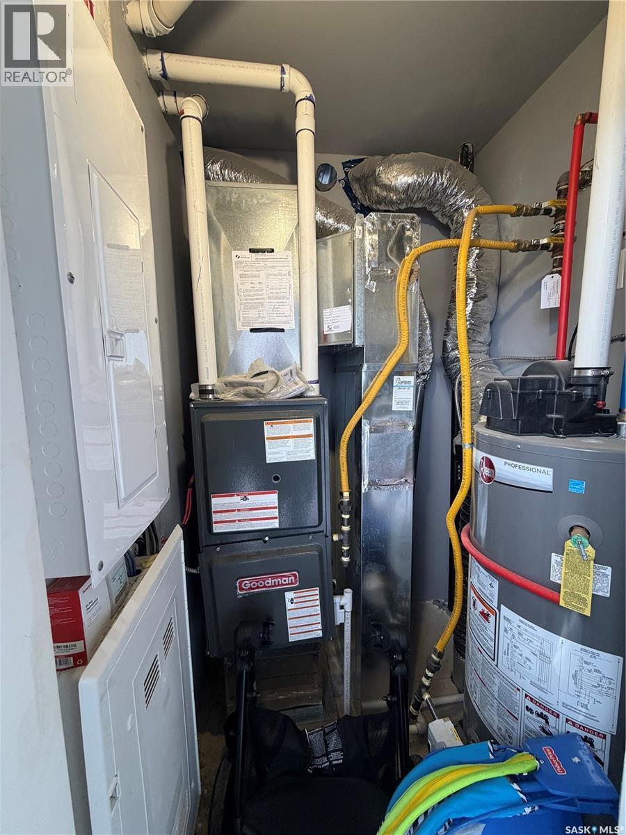 201 110 Akhtar Bend, Saskatoon, SK - Indoor Photo Showing Basement