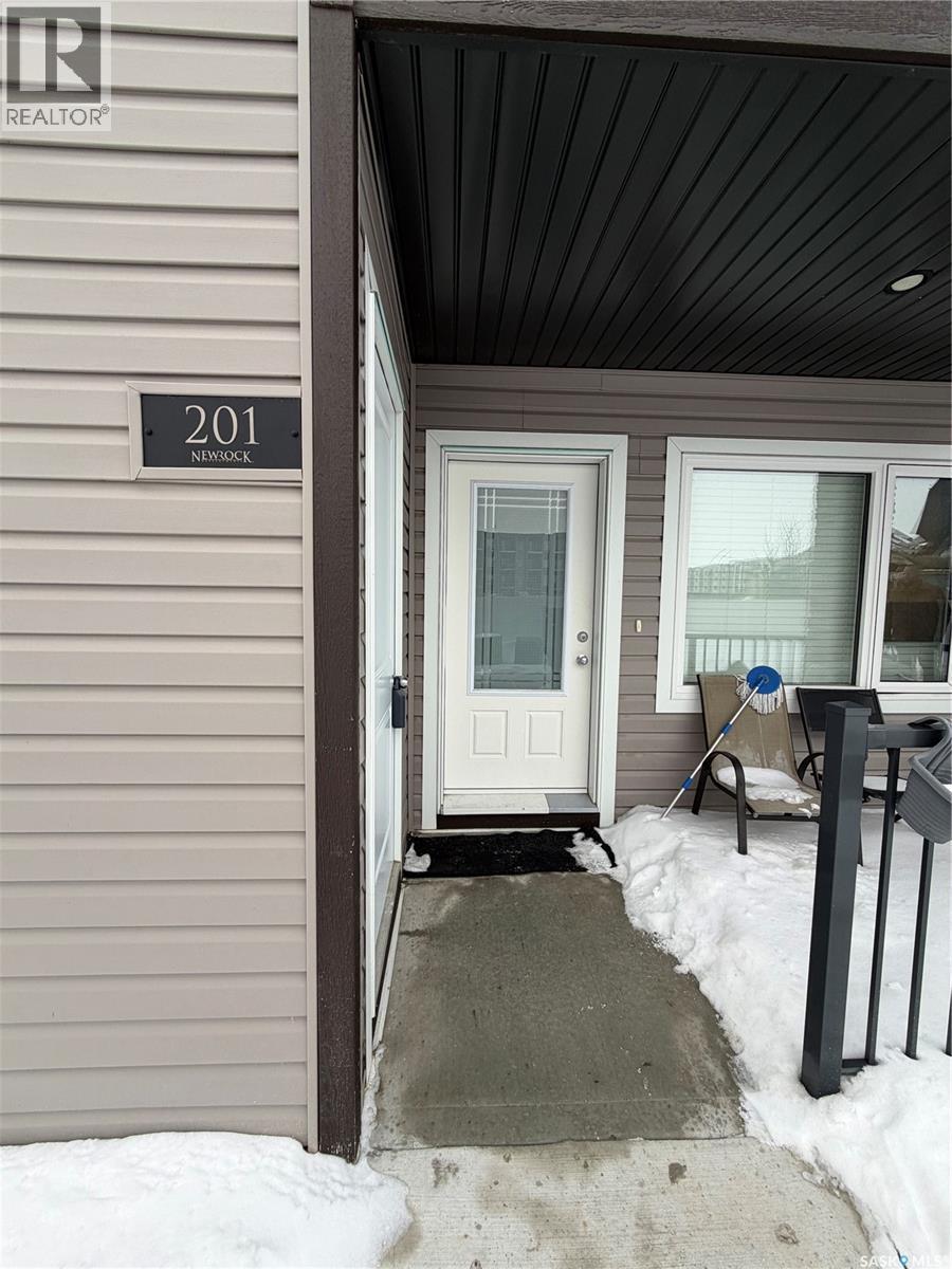 201 110 Akhtar Bend, Saskatoon, SK - Outdoor With Exterior