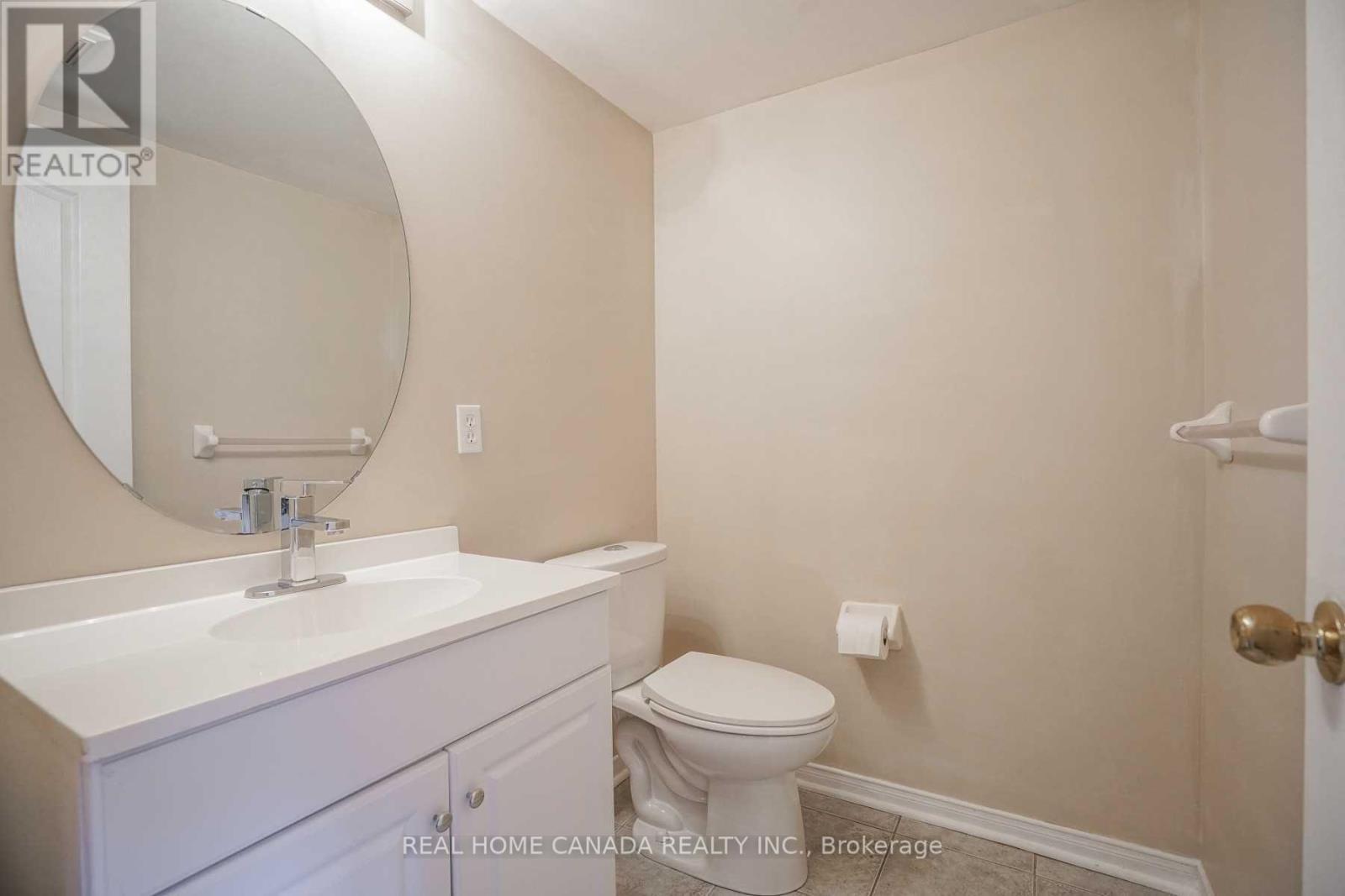 3323 Southwick Street, Mississauga, ON - Indoor Photo Showing Bathroom