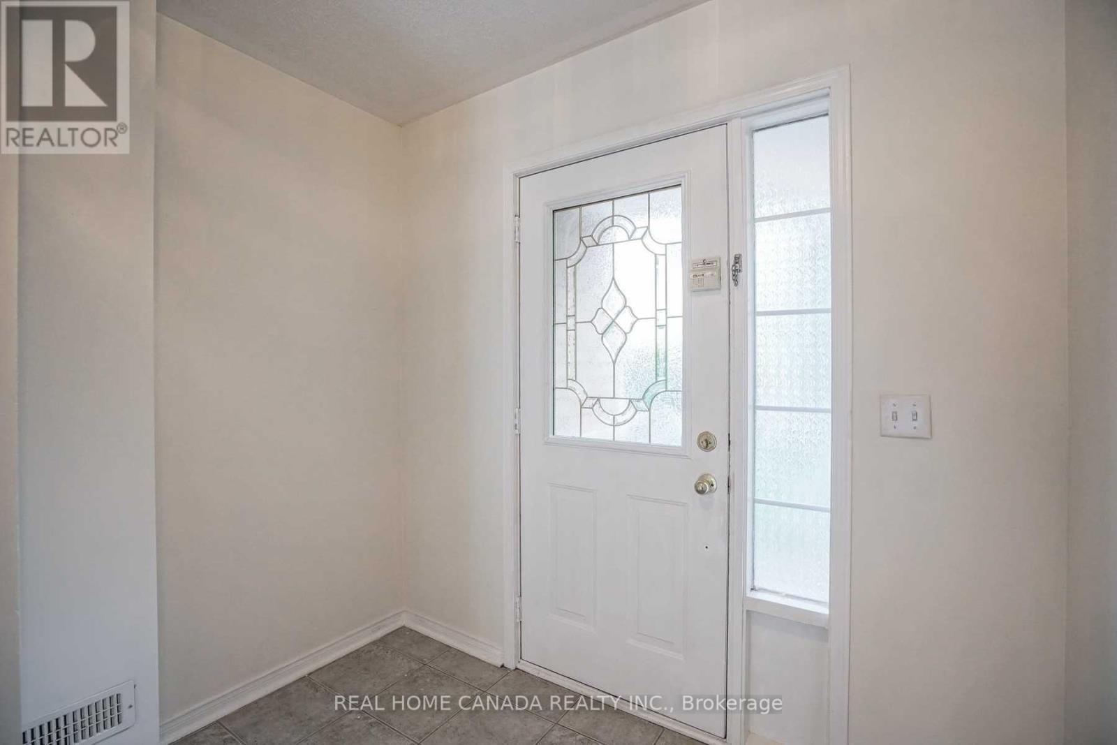 3323 Southwick Street, Mississauga, ON - Indoor Photo Showing Other Room
