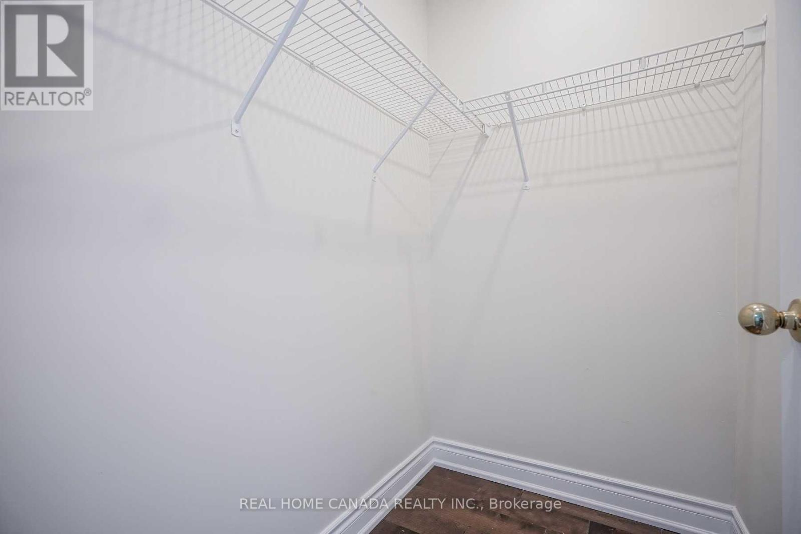 3323 Southwick Street, Mississauga, ON - Indoor With Storage