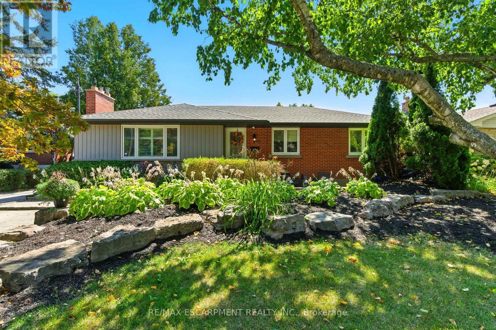 2224 Ghent Avenue, Burlington, ON - Outdoor