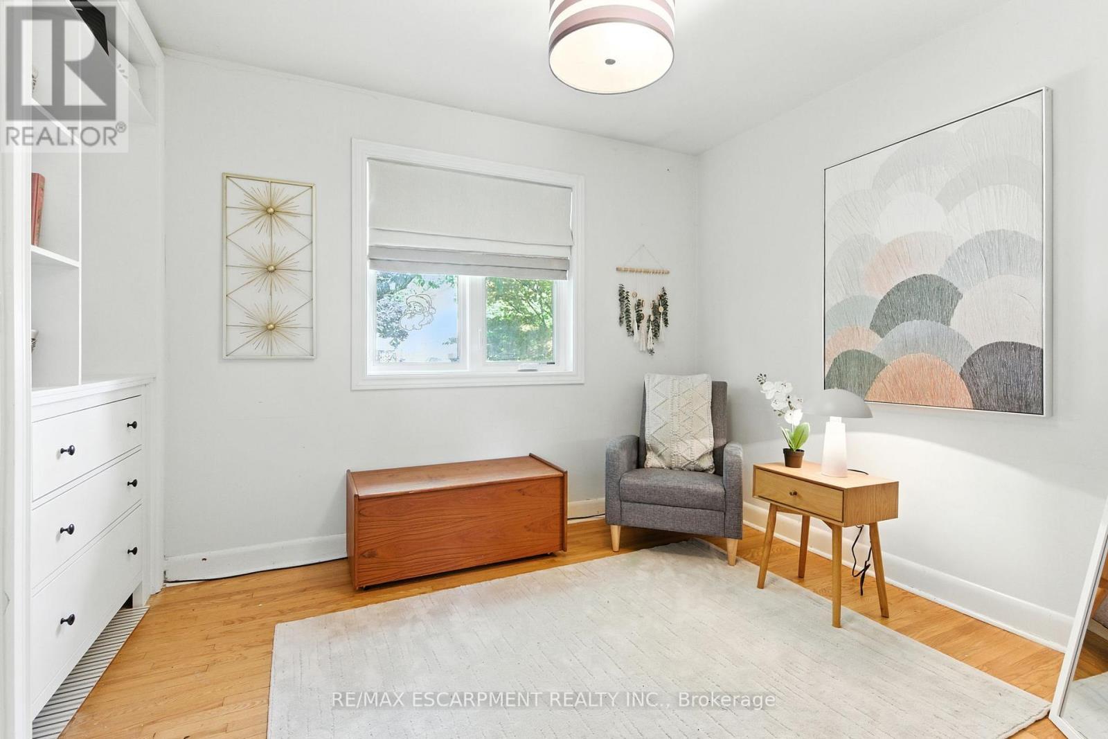 2224 Ghent Avenue, Burlington, ON - Indoor