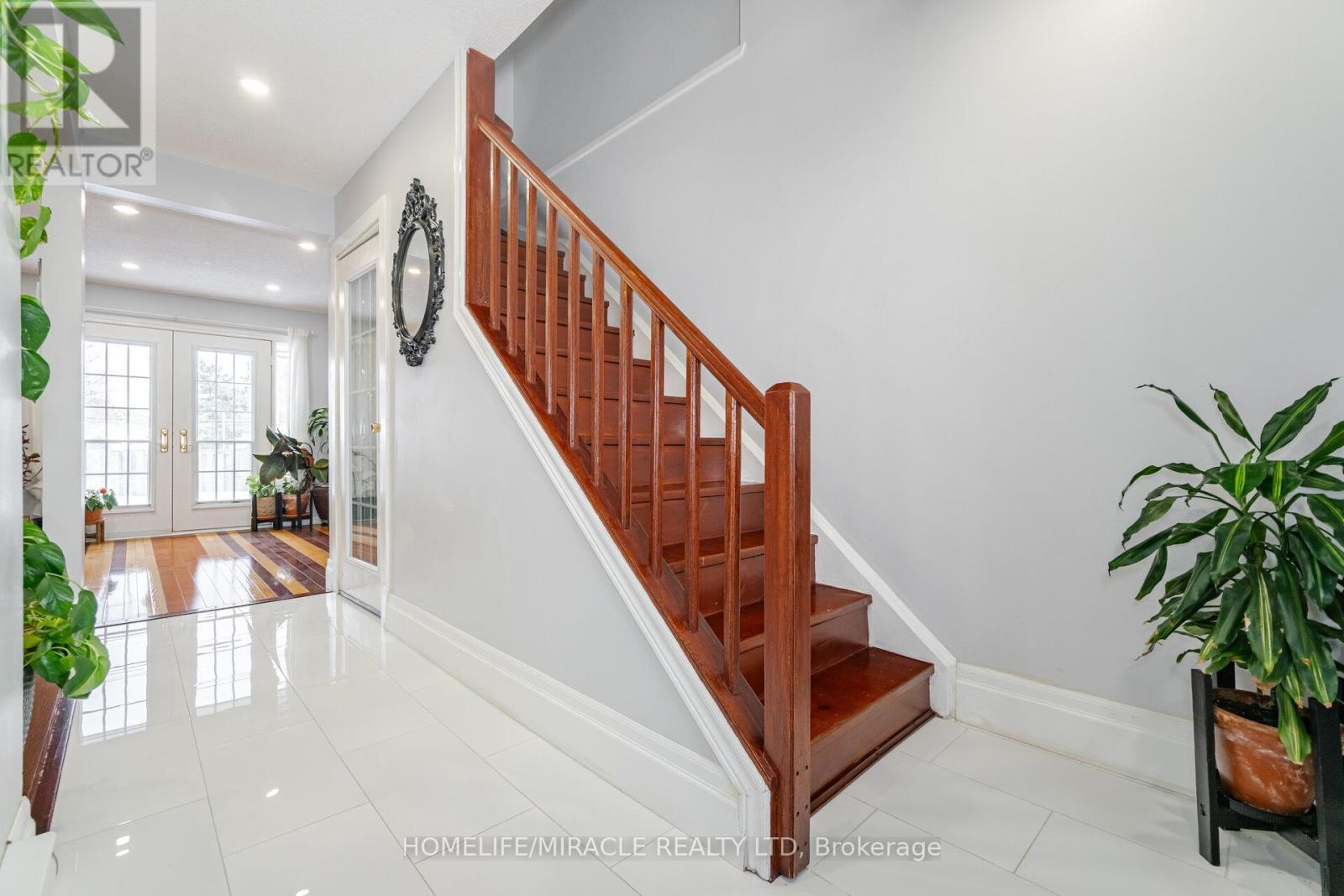 12 Huckleberry Square, Brampton, ON - Indoor Photo Showing Other Room