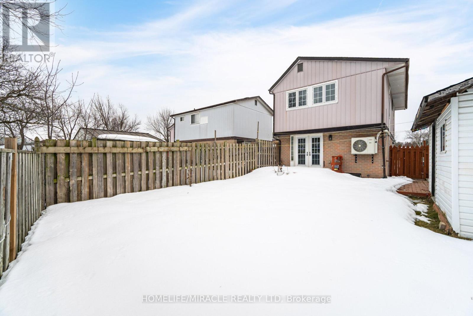 12 Huckleberry Square, Brampton, ON - Outdoor