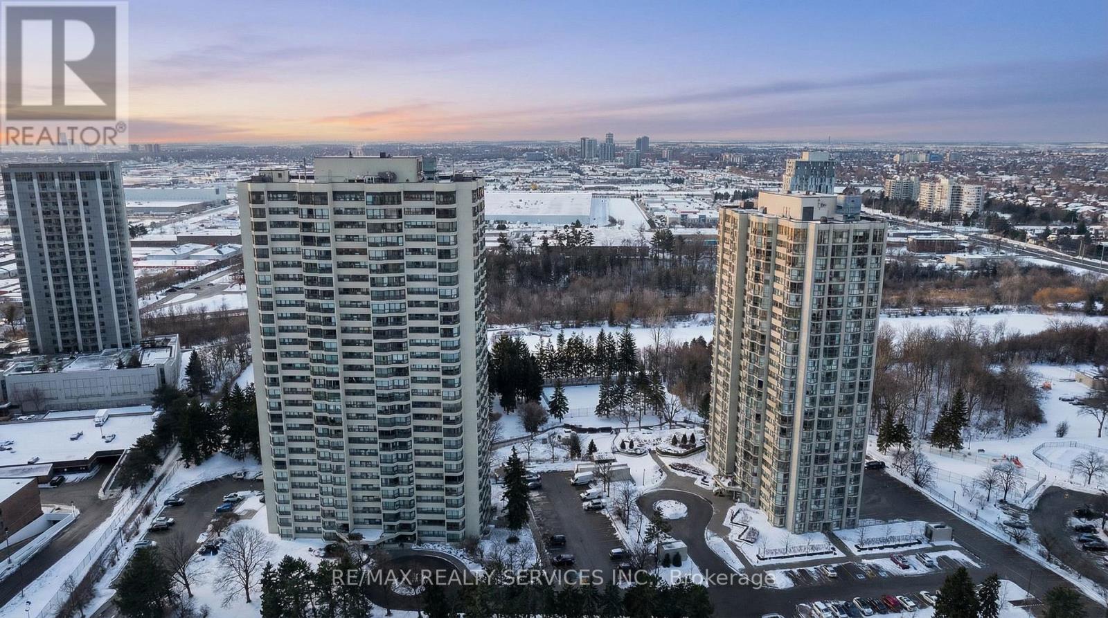 203 - 8 Lisa Street, Brampton, ON - Outdoor With View