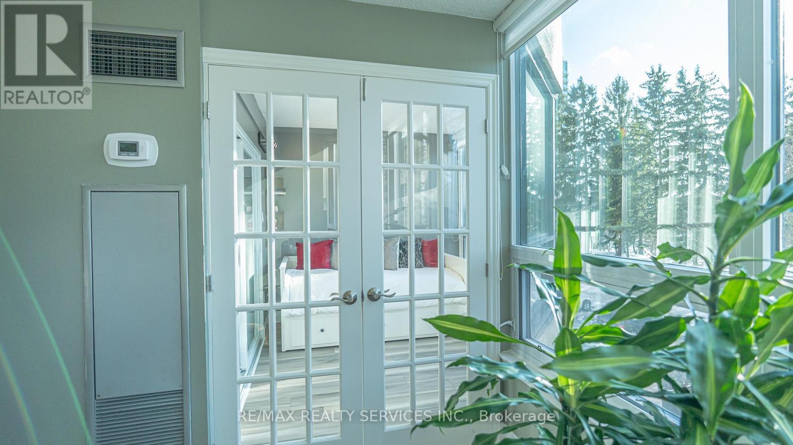 203 - 8 Lisa Street, Brampton, ON - Photo Showing Other Room