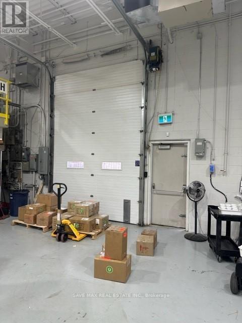 5044 South Service Road, Burlington, ON