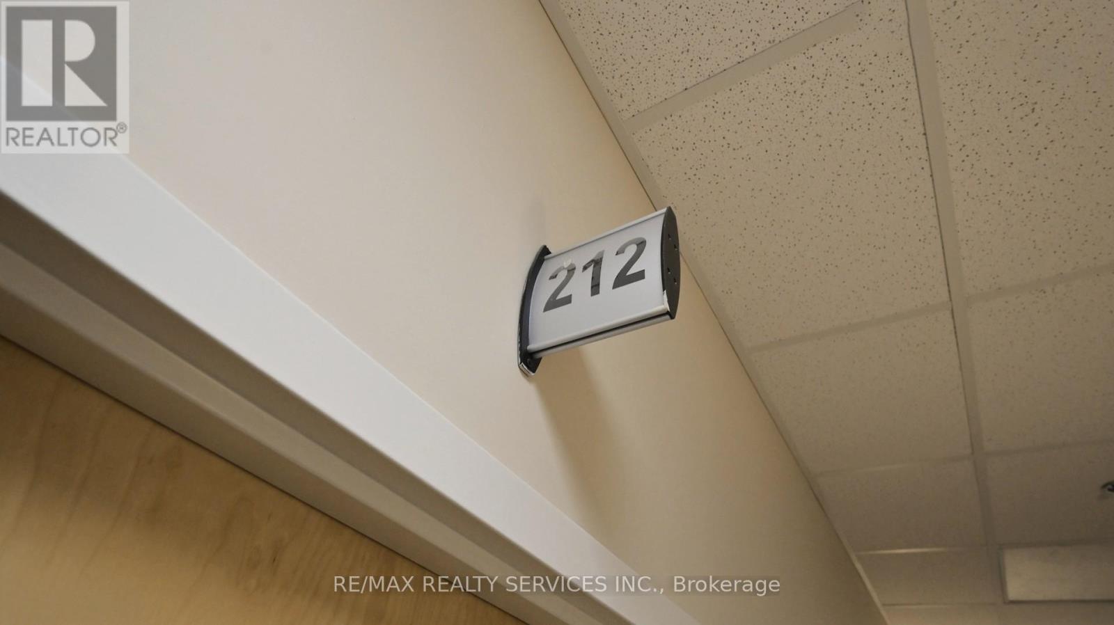 212 - 420 Bronte Street S, Milton, ON