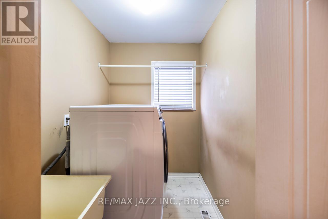 16 Goodwin Avenue, Clarington (Bowmanville), ON - Indoor Photo Showing Laundry Room