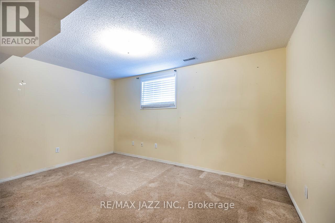 16 Goodwin Avenue, Clarington (Bowmanville), ON - Indoor Photo Showing Other Room