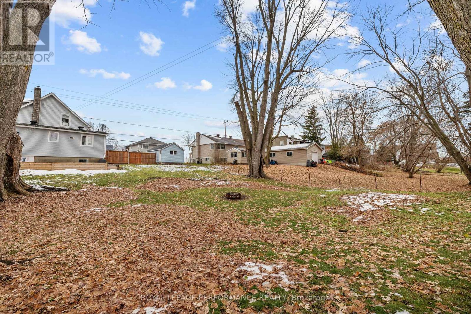 1133 Laurier Street, Clarence-Rockland, ON - Outdoor