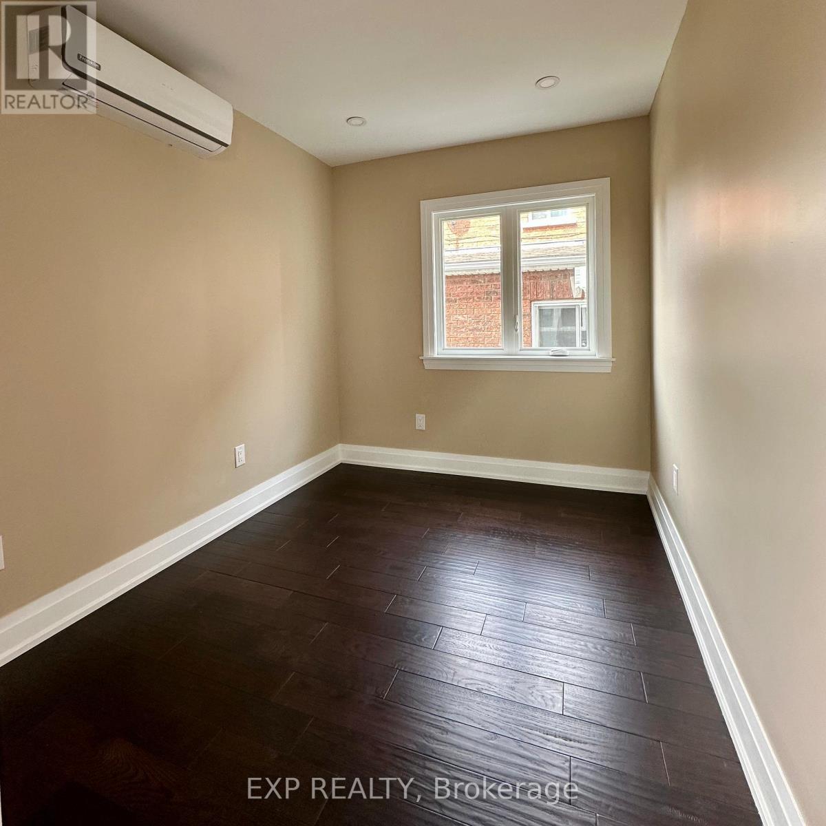 6 Lapp Street, Toronto (Rockcliffe-Smythe), ON - Indoor Photo Showing Other Room