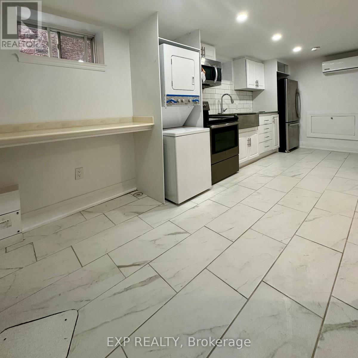 6 Lapp Street, Toronto (Rockcliffe-Smythe), ON - Indoor Photo Showing Laundry Room