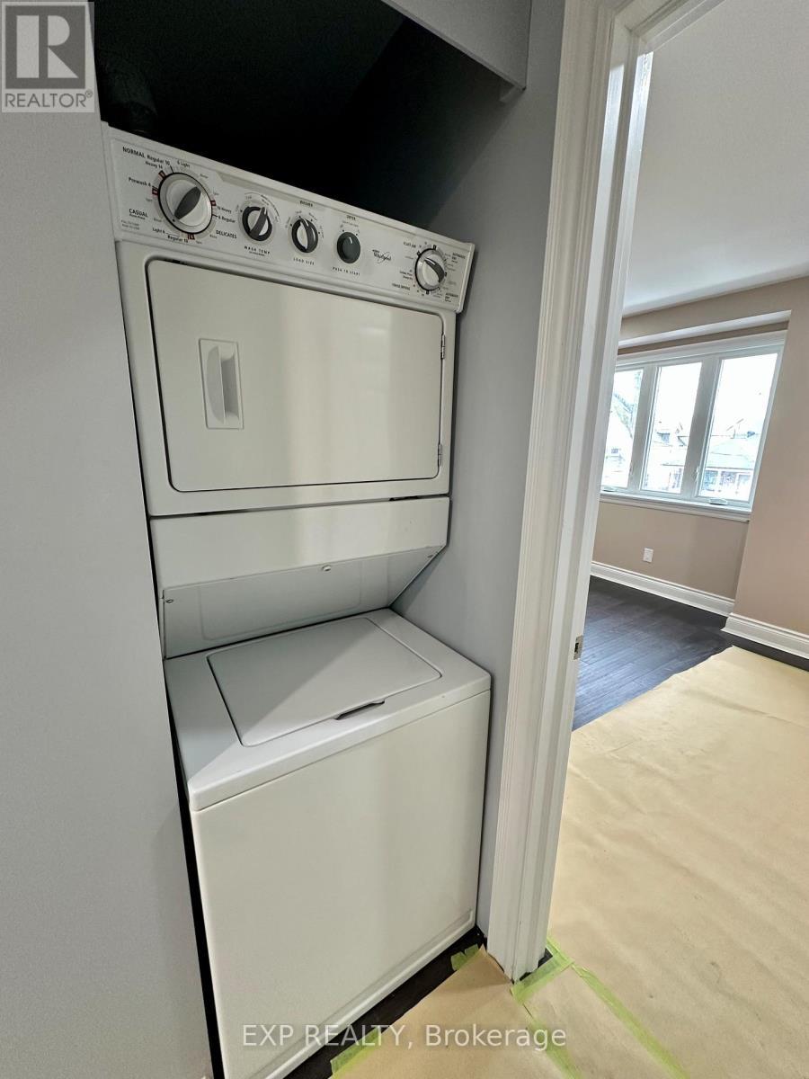 6 Lapp Street, Toronto (Rockcliffe-Smythe), ON - Indoor Photo Showing Laundry Room