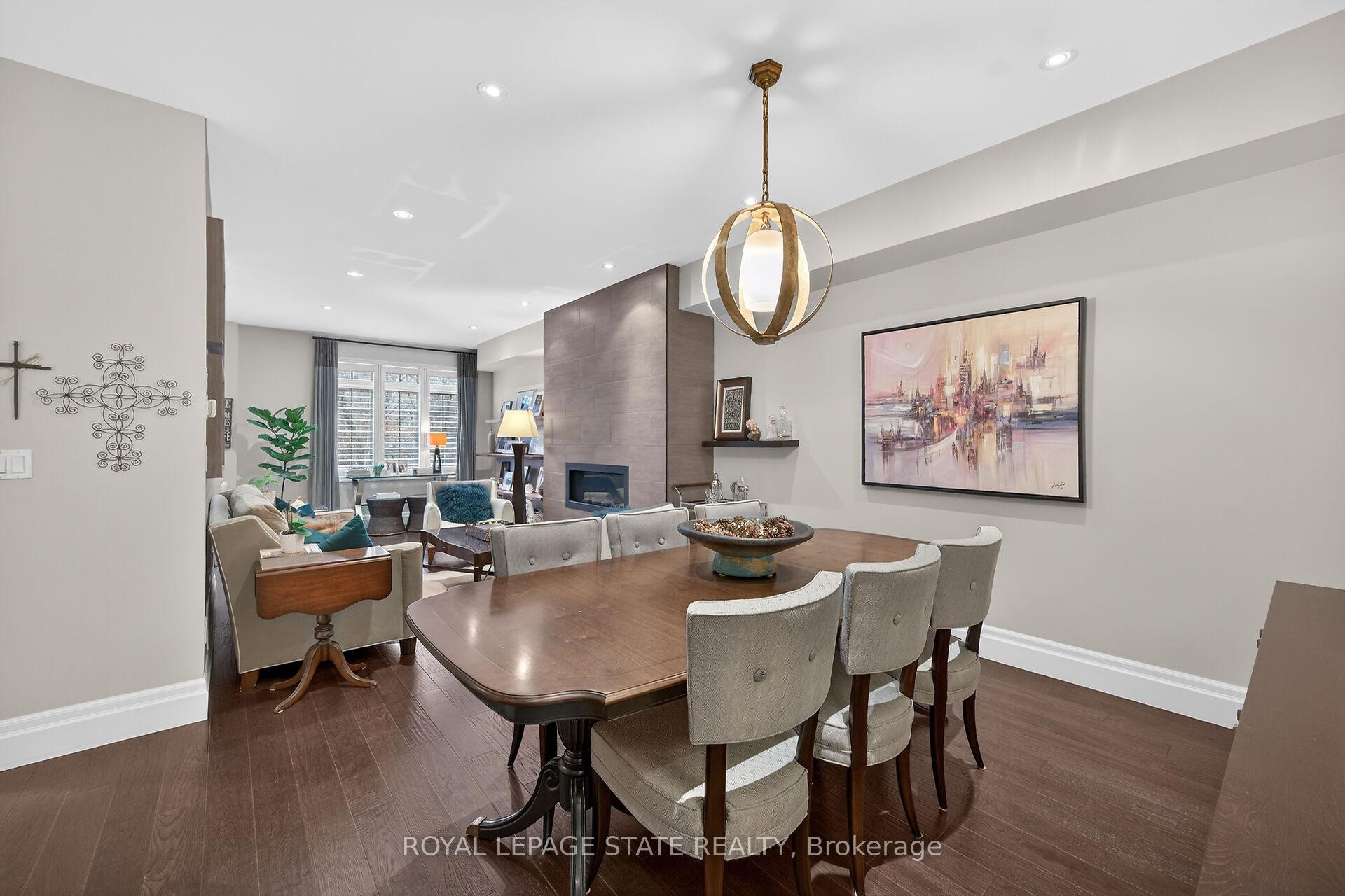 19-71 Sulphur Springs Road, Hamilton, ON - Indoor Photo Showing Dining Room
