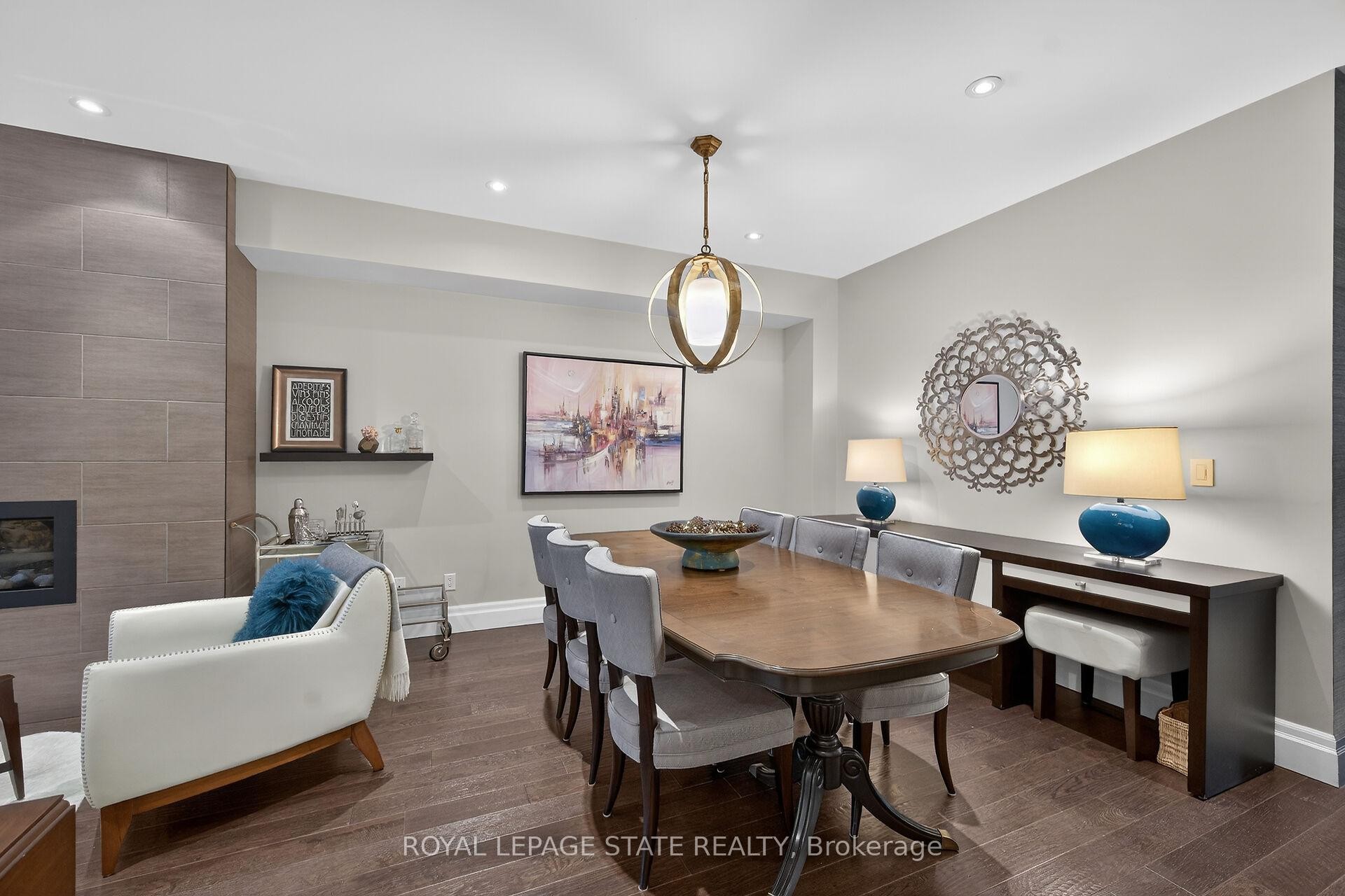 19-71 Sulphur Springs Road, Hamilton, ON - Indoor Photo Showing Dining Room