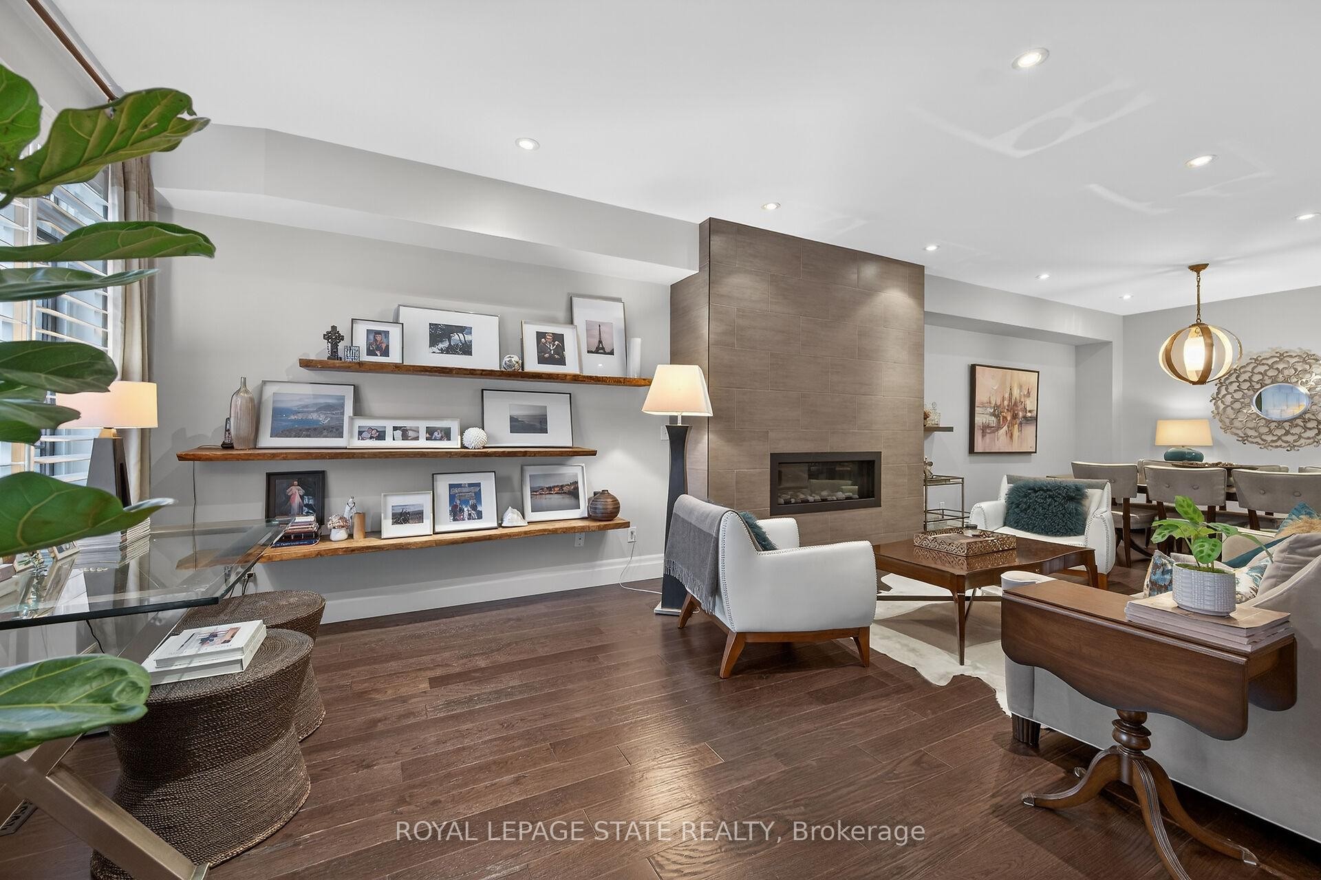 19-71 Sulphur Springs Road, Hamilton, ON - Indoor With Fireplace