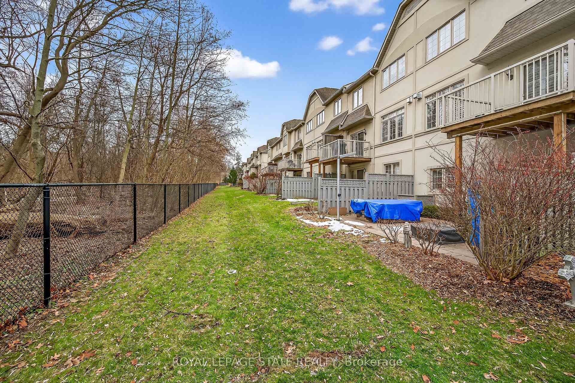 19-71 Sulphur Springs Road, Hamilton, ON - Outdoor