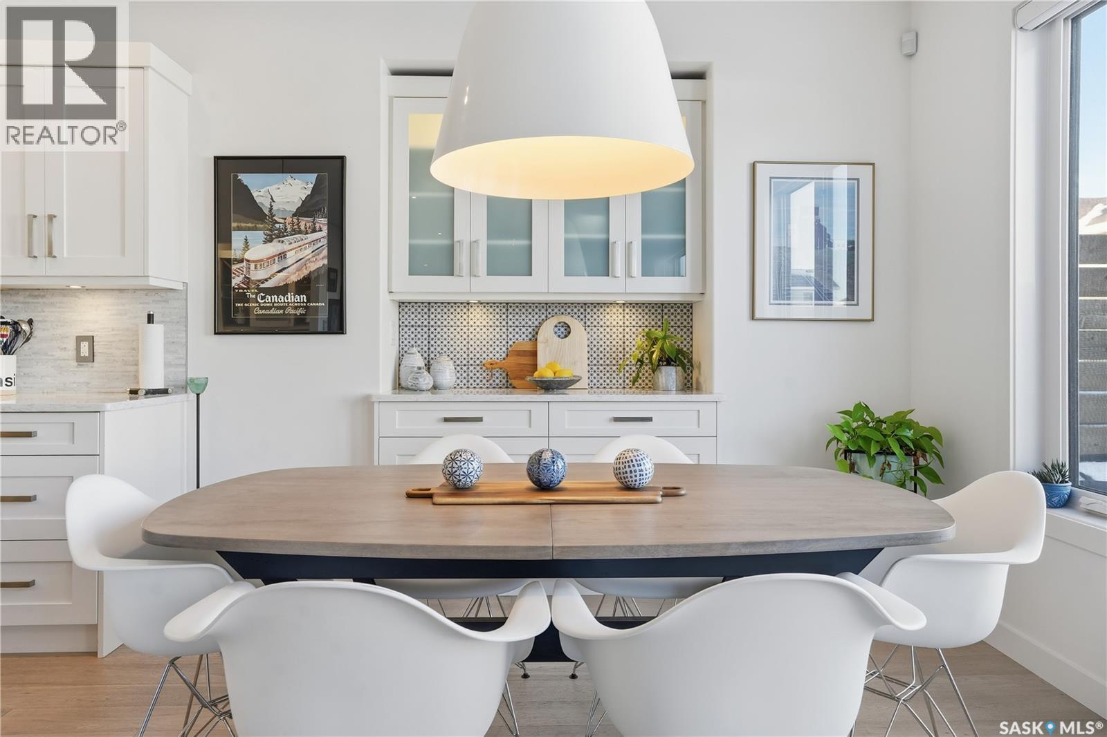 5322 Tutor Way, Regina, SK - Indoor Photo Showing Dining Room