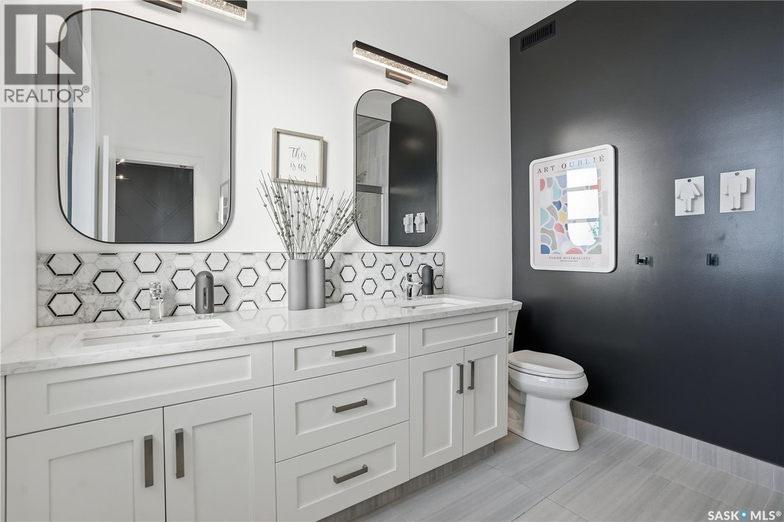 5322 Tutor Way, Regina, SK - Indoor Photo Showing Bathroom