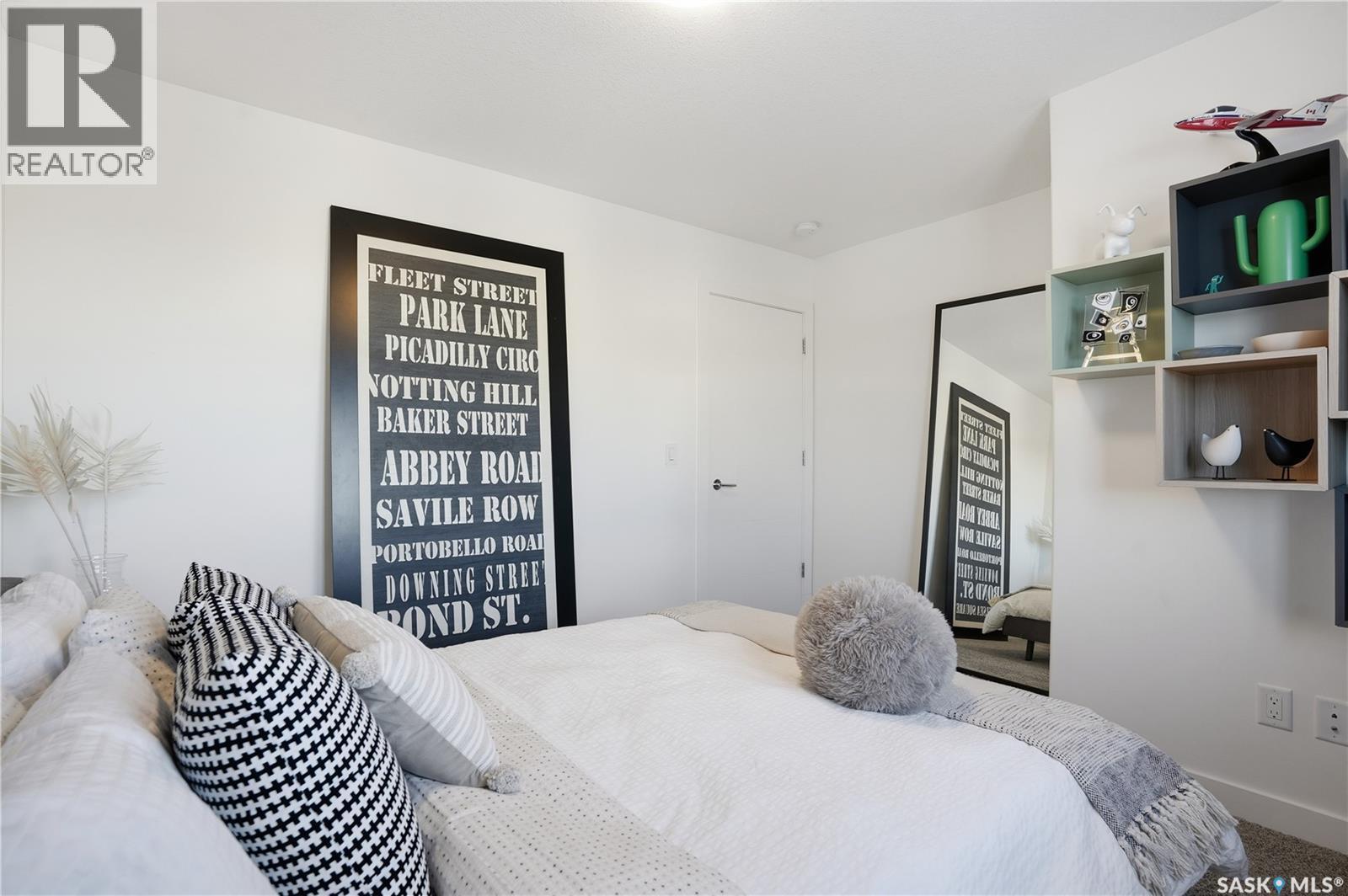 5322 Tutor Way, Regina, SK - Indoor Photo Showing Bedroom