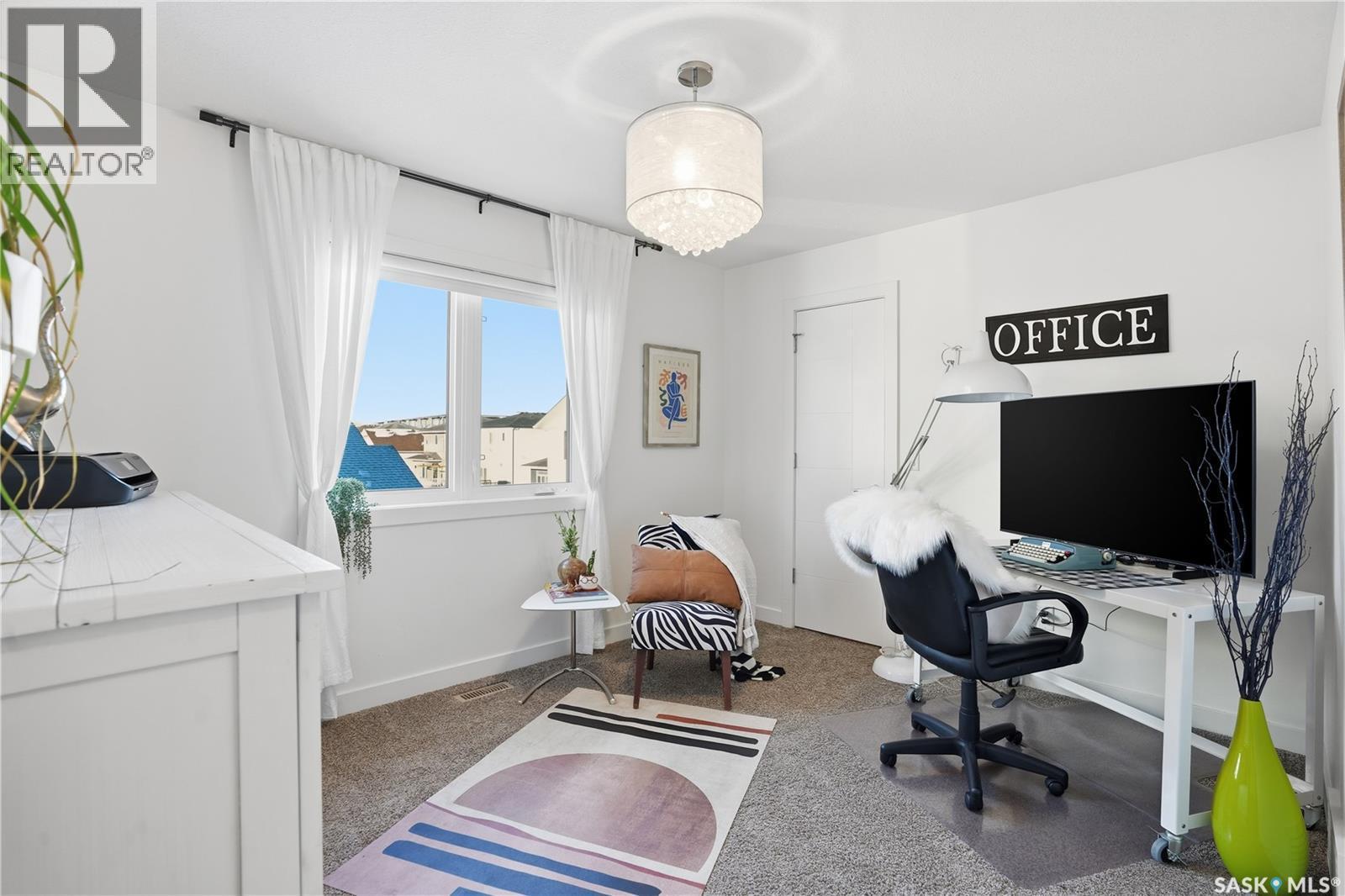 5322 Tutor Way, Regina, SK - Indoor Photo Showing Office