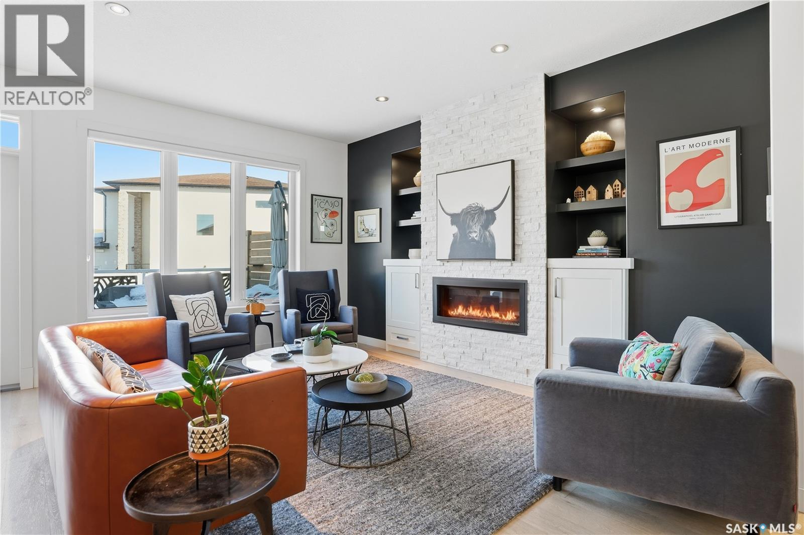 5322 Tutor Way, Regina, SK - Indoor Photo Showing Living Room With Fireplace