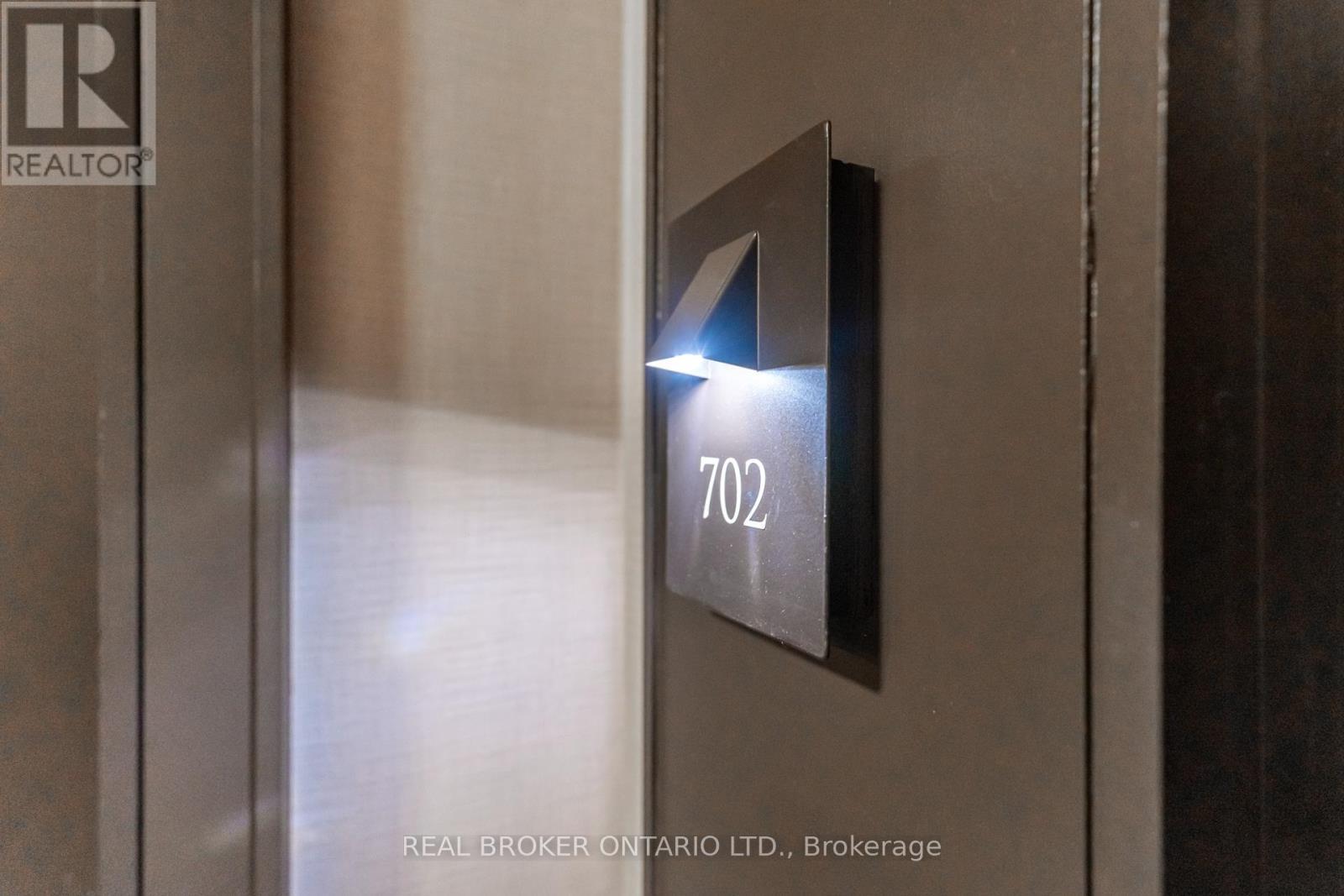 702 - 2240 Lakeshore Boulevard W, Toronto, ON - Photo Showing Other Room