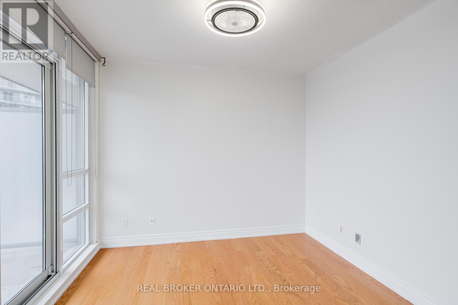 702 - 2240 Lakeshore Boulevard W, Toronto, ON - Indoor Photo Showing Other Room