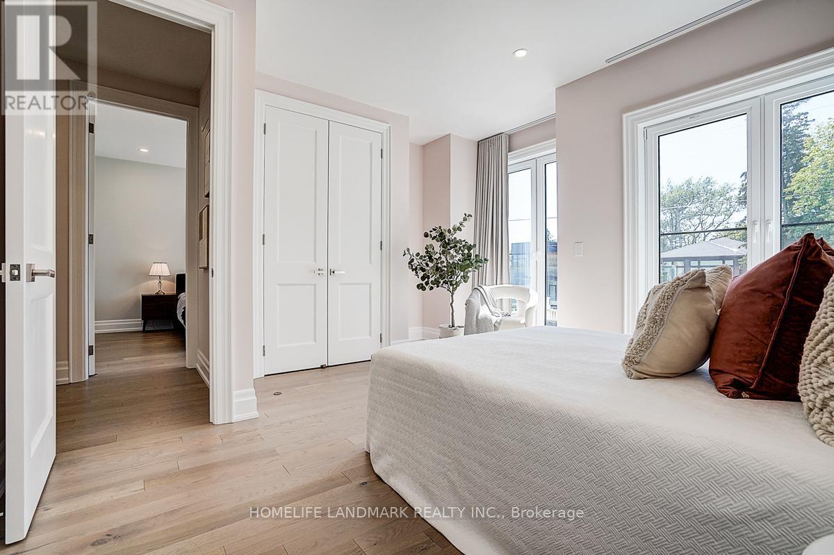 937 Goodwin Road, Mississauga, ON - Indoor Photo Showing Bedroom