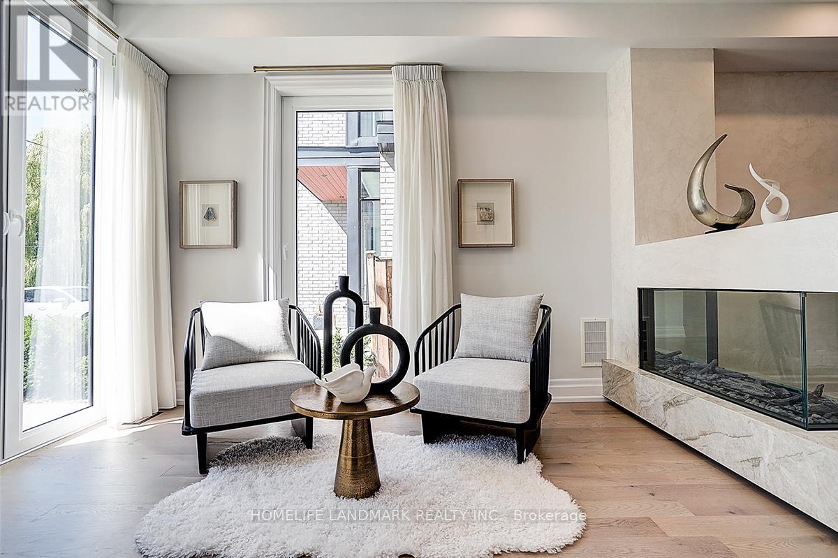 937 Goodwin Road, Mississauga, ON - Indoor Photo Showing Other Room With Fireplace