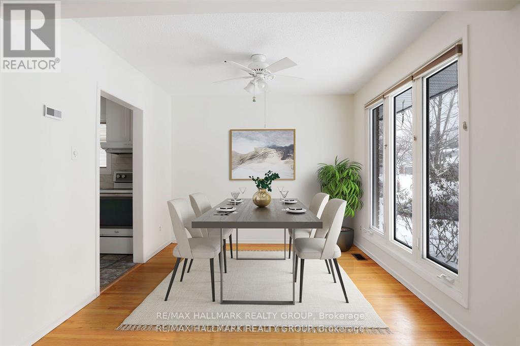 1948 Sharel Drive, Ottawa, ON - Indoor Photo Showing Dining Room