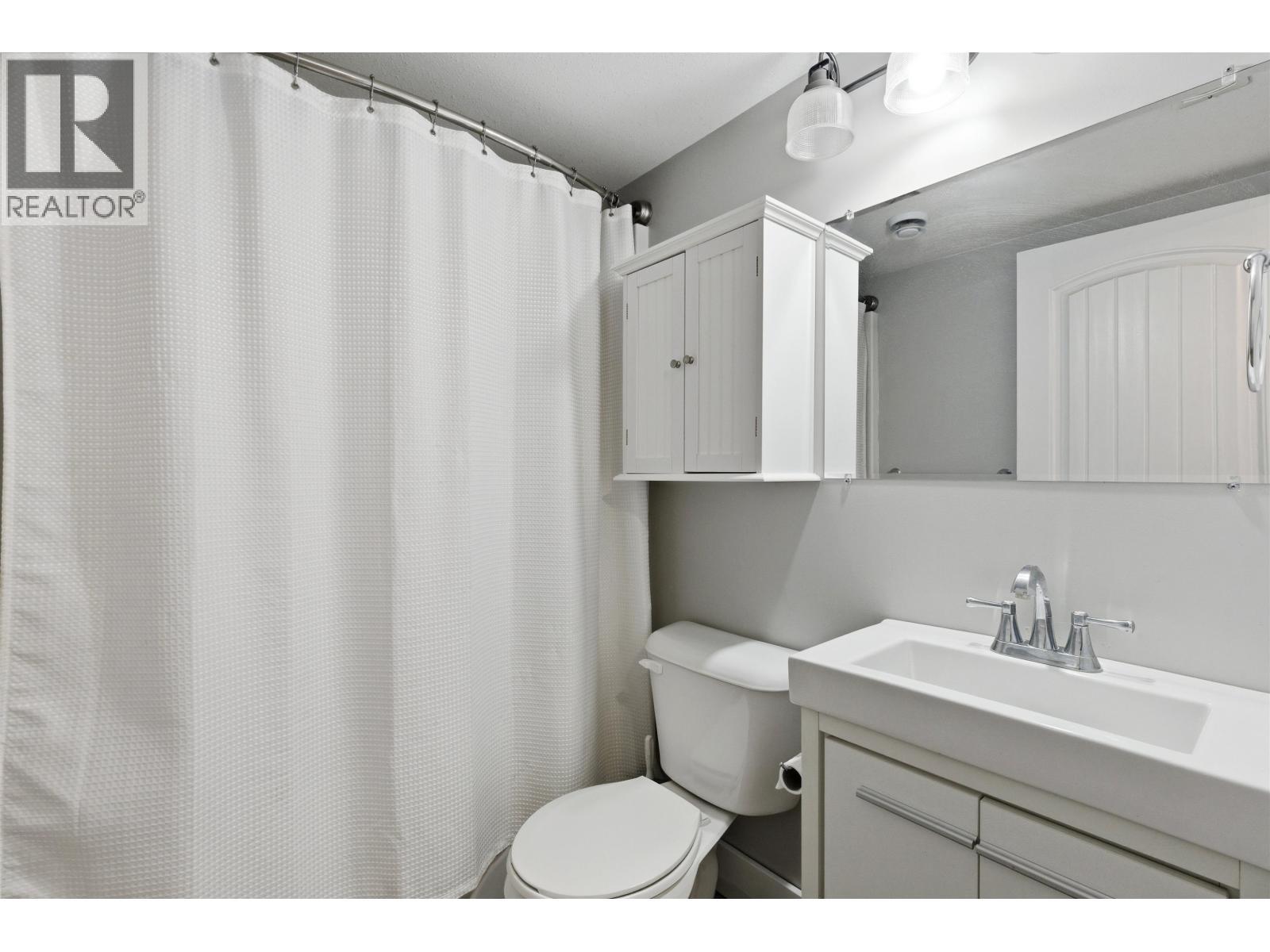 75 Eagle Crescent, Williams Lake, BC - Indoor Photo Showing Bathroom