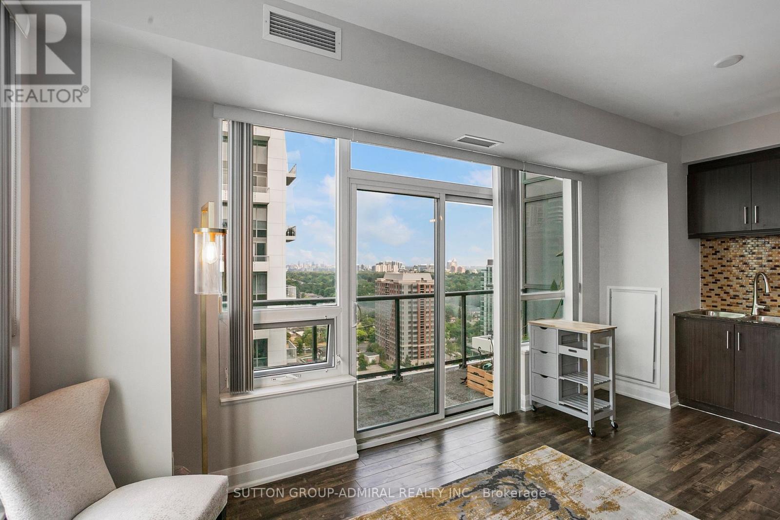 Ph09 - 68 Canterbury Place, Toronto, ON - Indoor