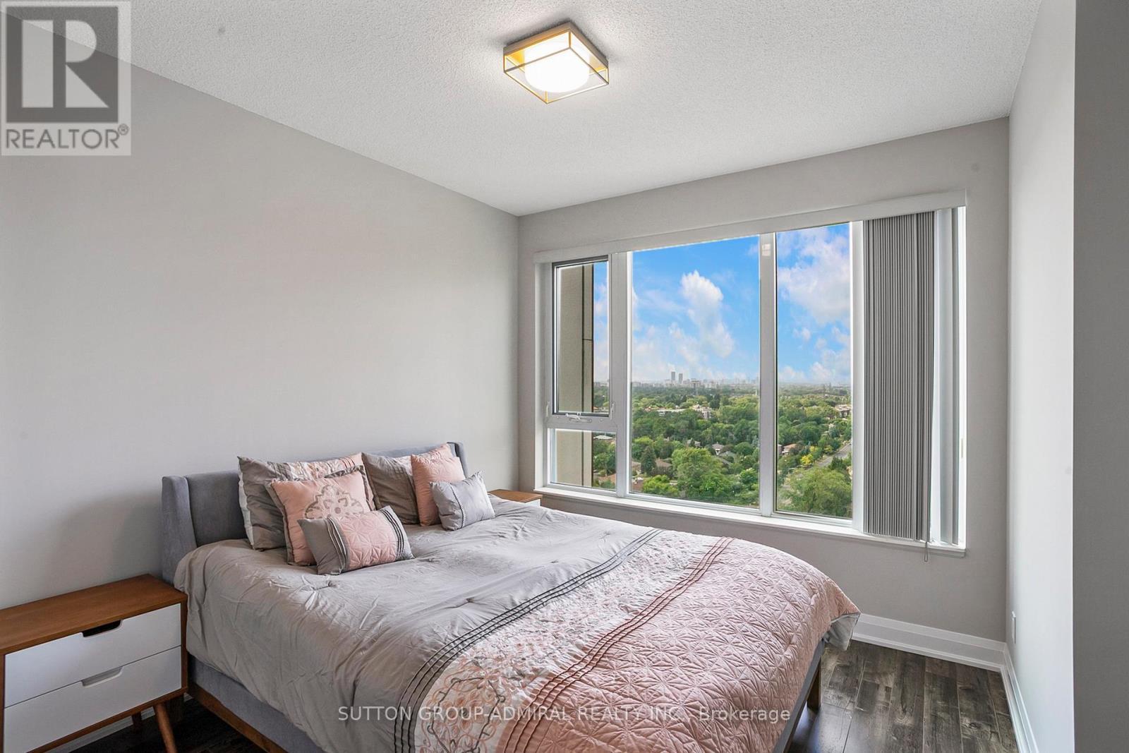 Ph09 - 68 Canterbury Place, Toronto, ON - Indoor Photo Showing Bedroom