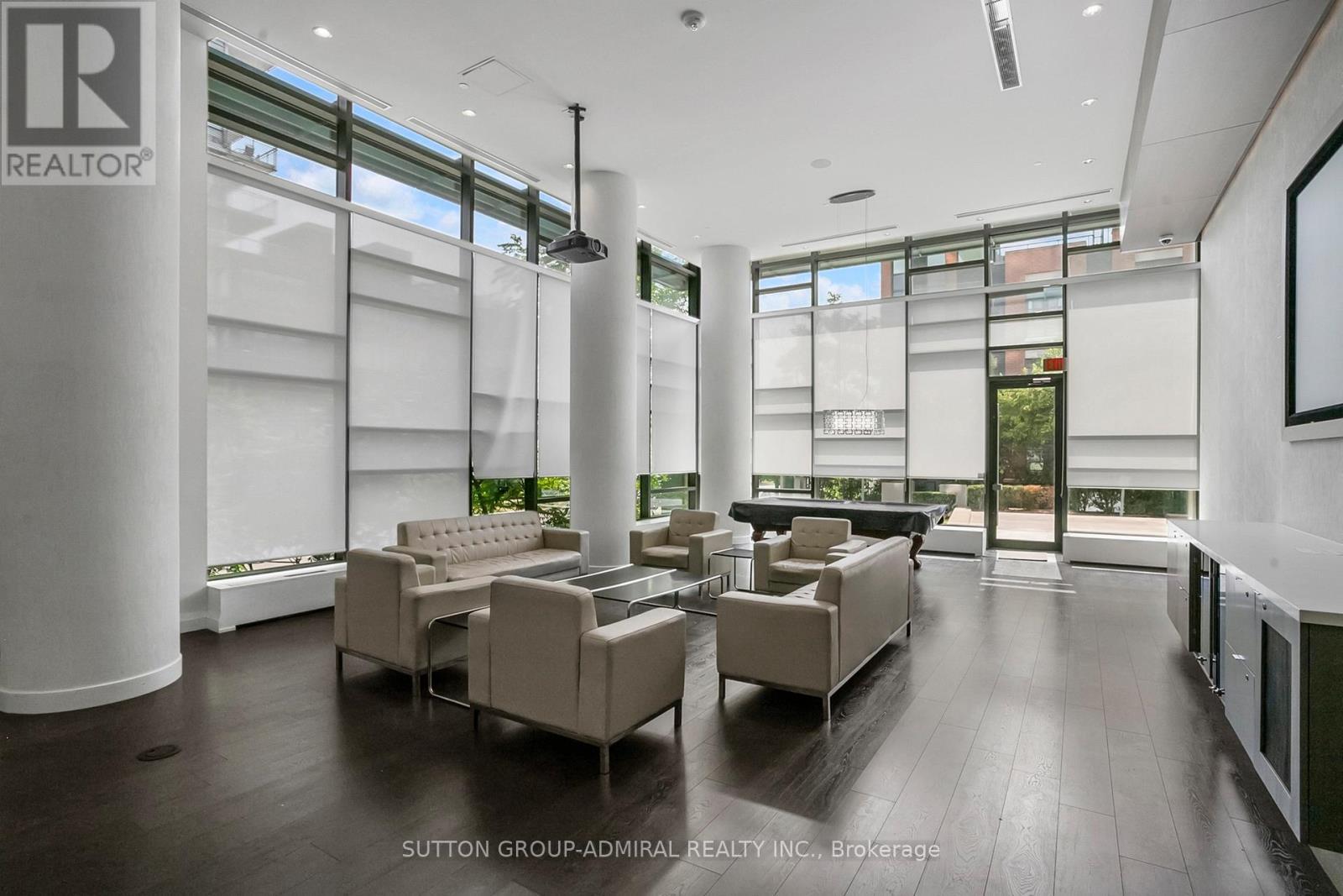 Ph09 - 68 Canterbury Place, Toronto, ON - Indoor