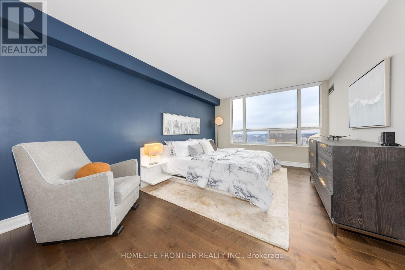 2602 - 100 Upper Madison Avenue, Toronto, ON - Indoor Photo Showing Bedroom