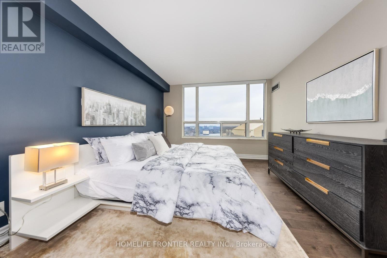 2602 - 100 Upper Madison Avenue, Toronto, ON - Indoor Photo Showing Bedroom