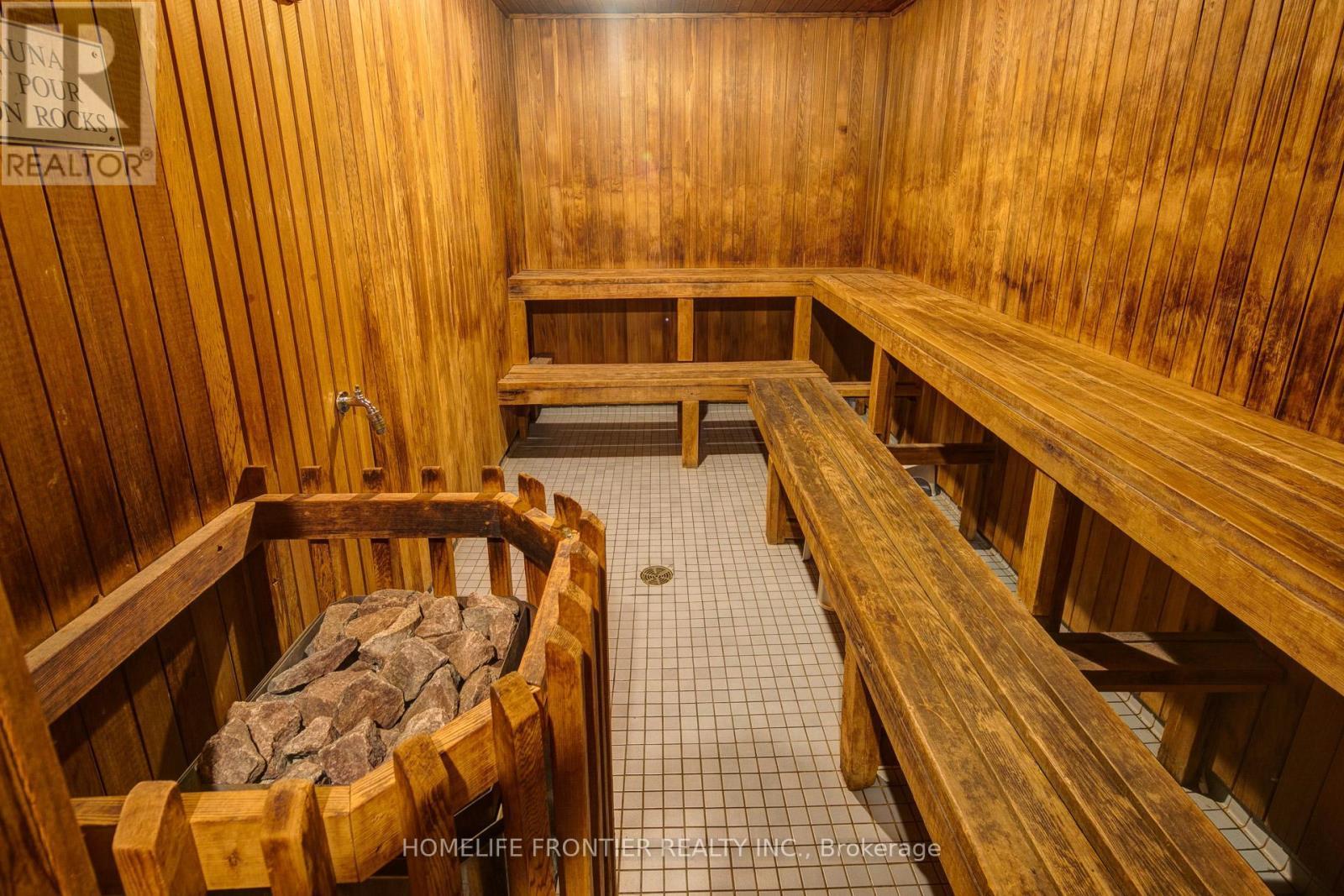 2602 - 100 Upper Madison Avenue, Toronto, ON - Indoor Photo Showing Other Room