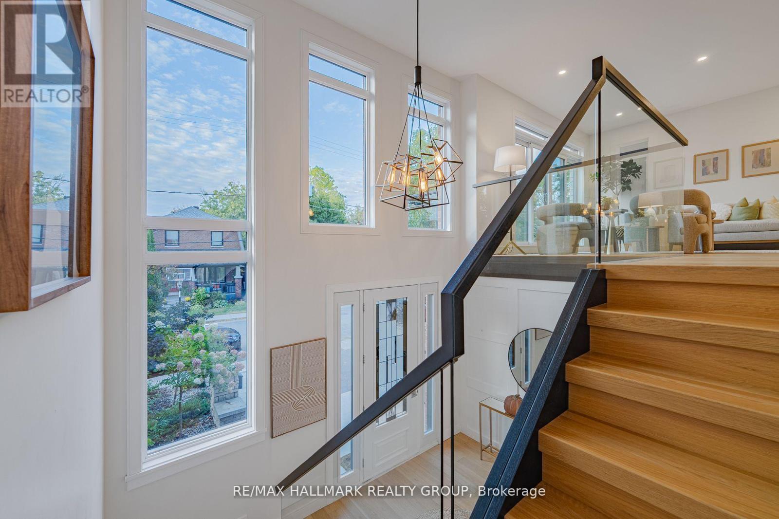 14 Thornton Avenue, Ottawa, ON - Indoor Photo Showing Other Room