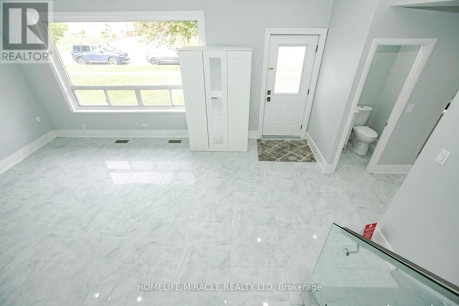 76 Raylawn Crescent, Halton Hills, ON - Indoor Photo Showing Other Room